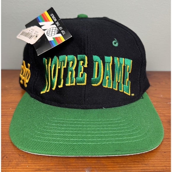 NEW Vintage Notre Dame Irish Snapback Hat Arch Script Top Of the World‎